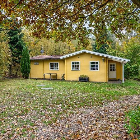 3 Bedroom Cozy Home In Børkop Exteriér fotografie